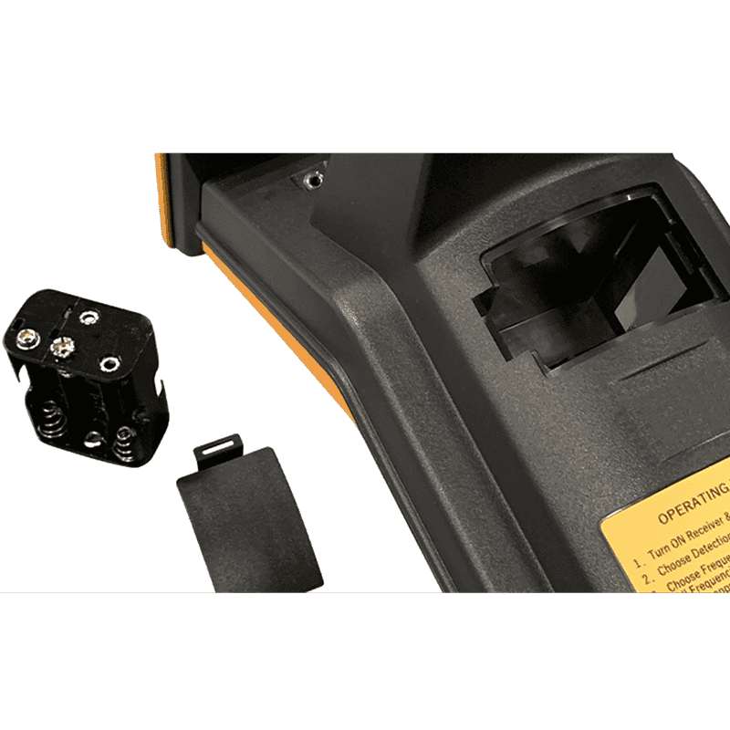 PL-G Cable Locator receiver battery compartment